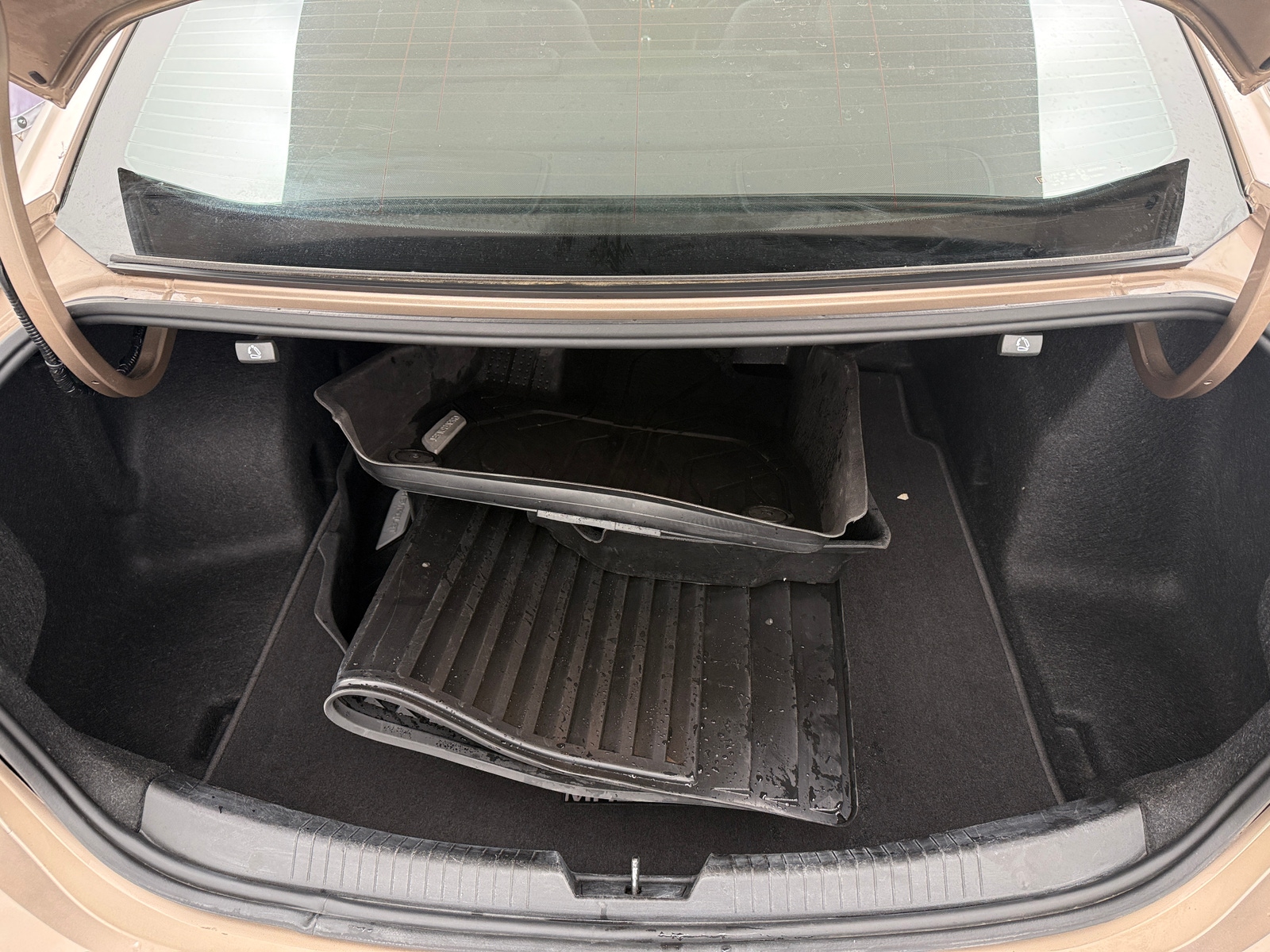 Thumbnail: 2019 Chevrolet Malibu - 6