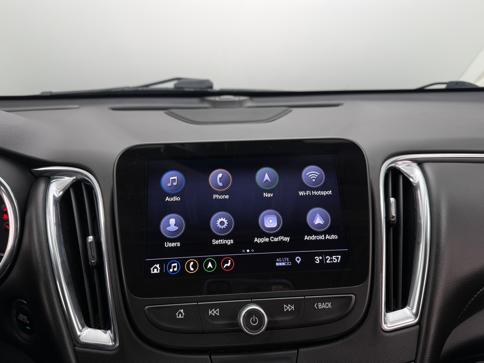 Thumbnail: 2019 Chevrolet Malibu - 3