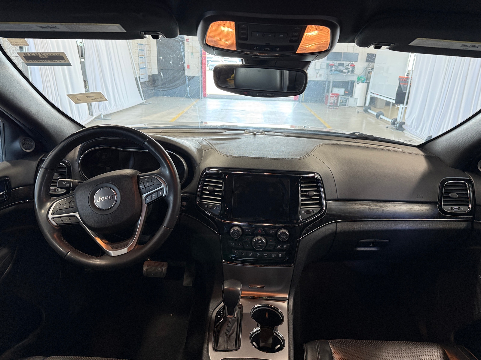 Thumbnail: 2020 Jeep Grand Cherokee - 2