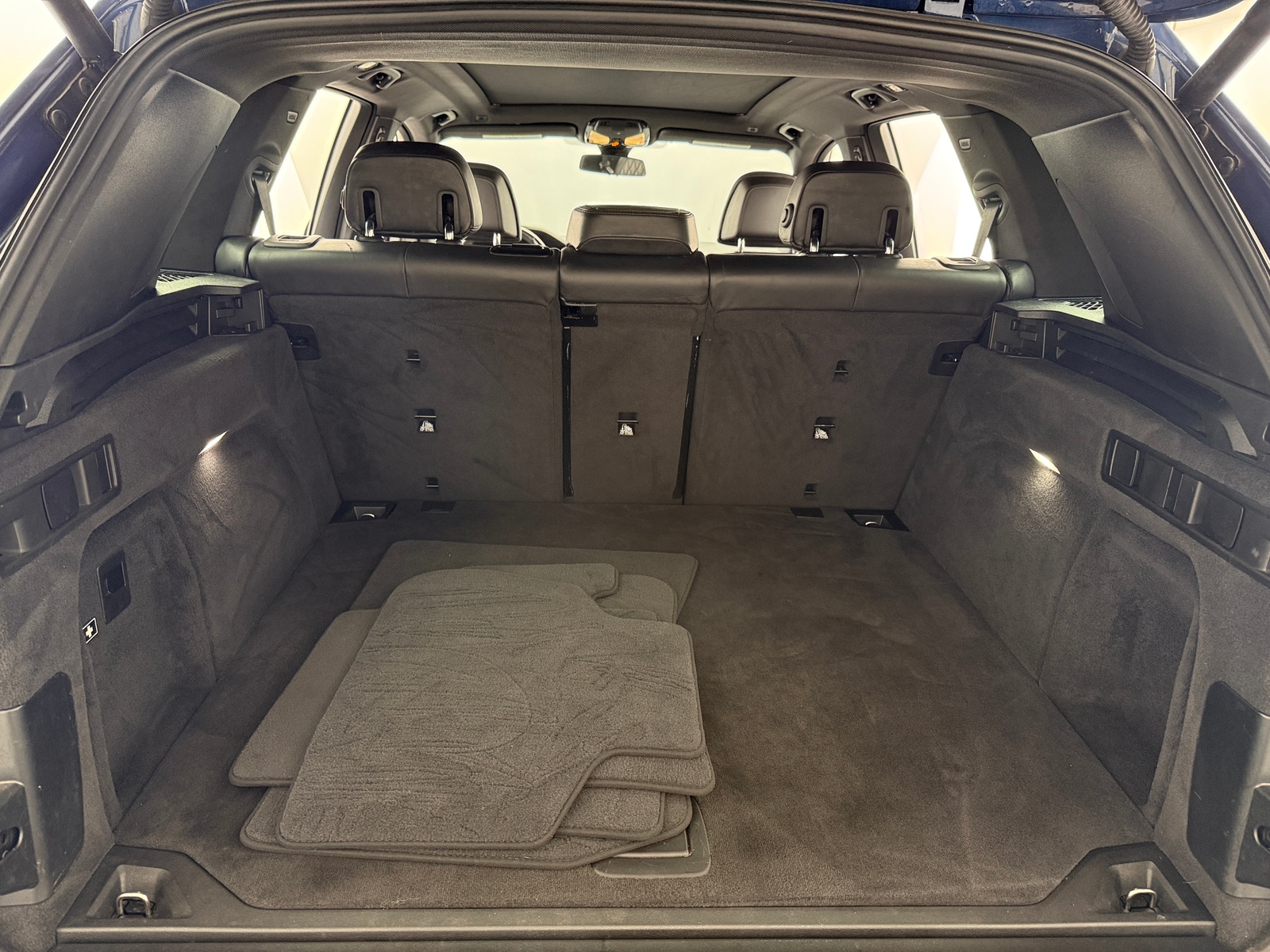 Thumbnail: 2021 BMW X5 - 6