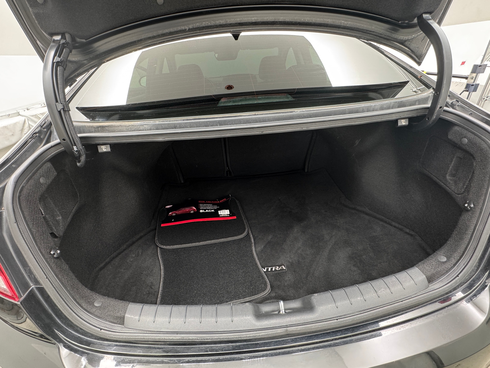 Thumbnail: 2020 Hyundai Elantra - 6