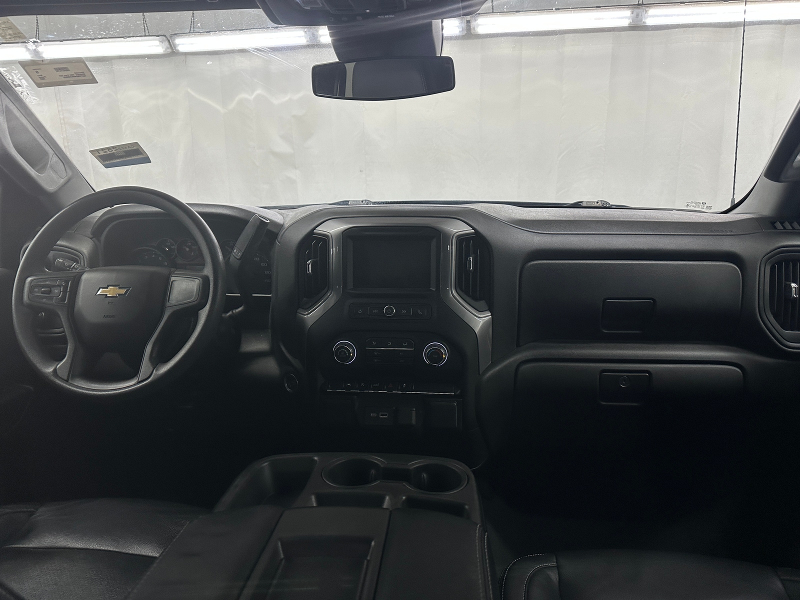 Thumbnail: 2022 Chevrolet Silverado 1500 - 3