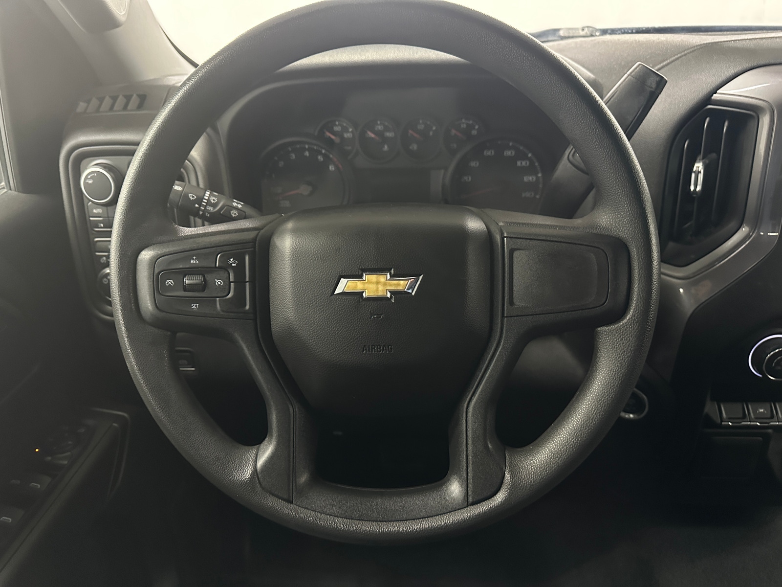 Thumbnail: 2022 Chevrolet Silverado 1500 - 5