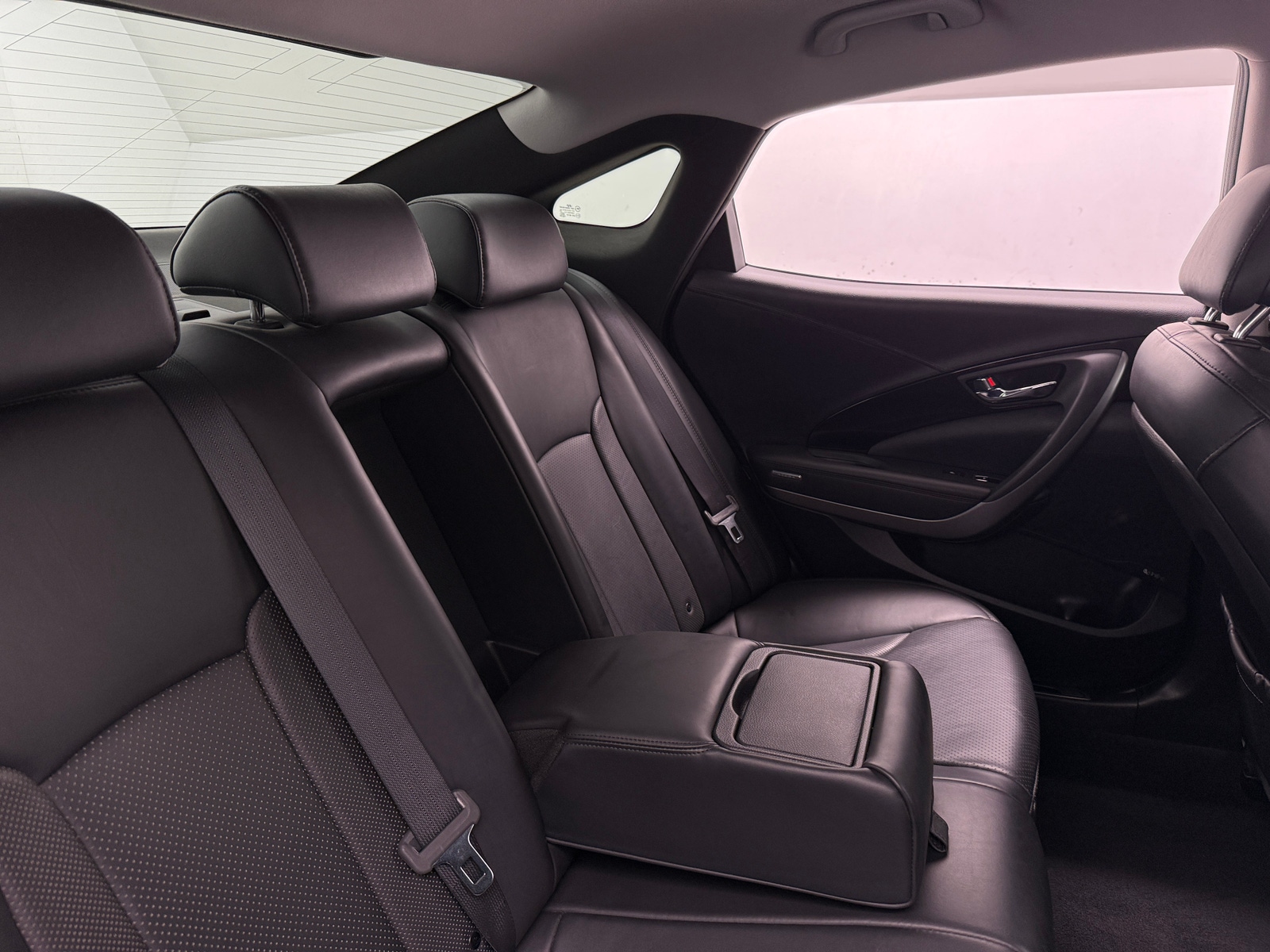 Thumbnail: 2016 Hyundai Azera - 5