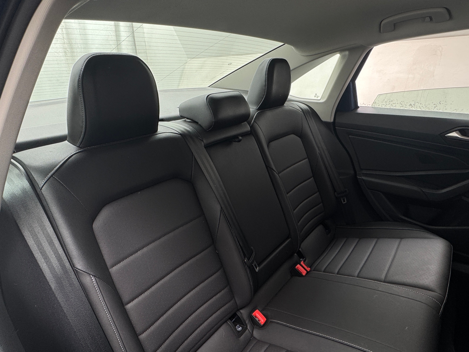 Thumbnail: 2021 Volkswagen Jetta - 5