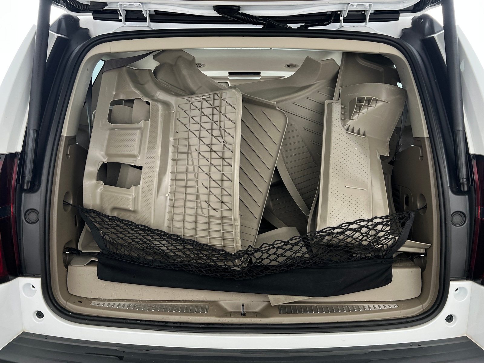 Thumbnail: 2020 Chevrolet Tahoe - 6