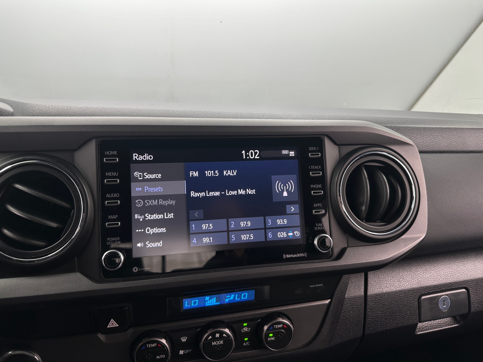 Thumbnail: 2021 Toyota Tacoma - 4