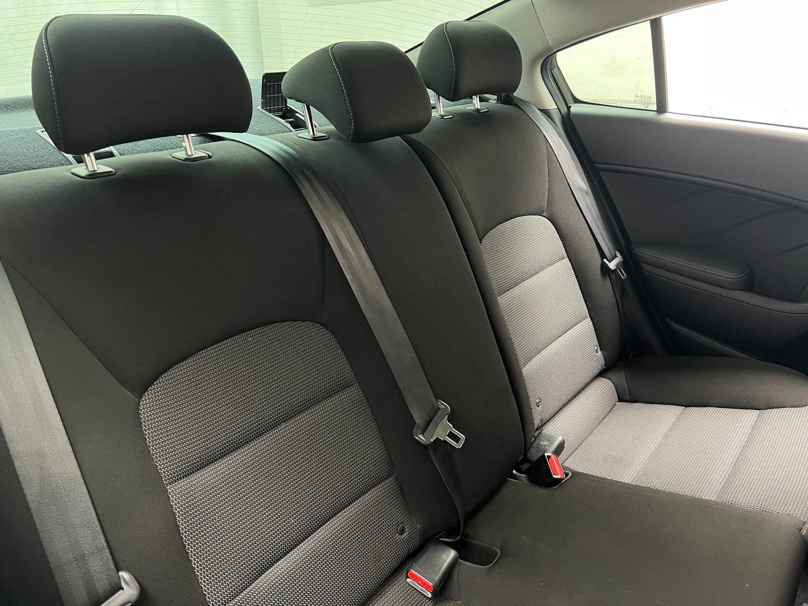 Thumbnail: 2017 Kia Forte - 6