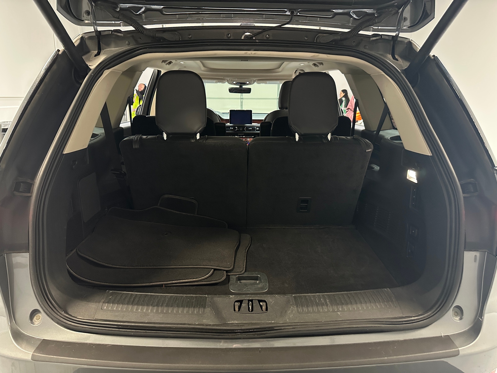 Thumbnail: 2024 Lincoln Aviator - 6