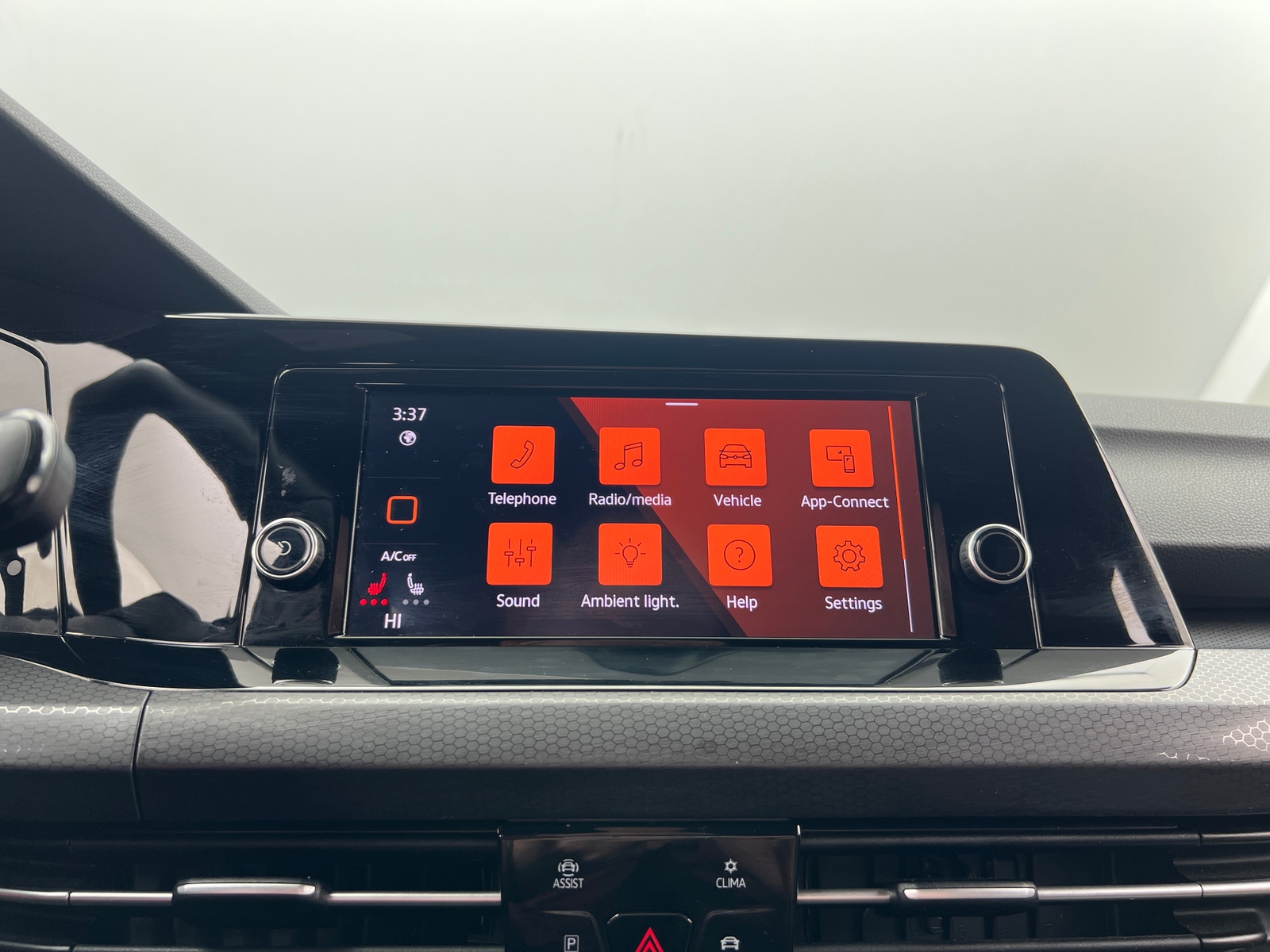 Thumbnail: 2023 Volkswagen Golf - 4