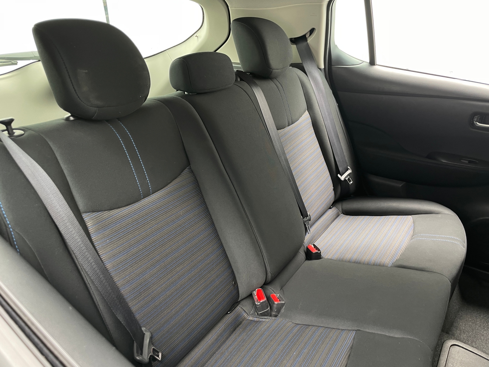 Thumbnail: 2025 Nissan Leaf - 6