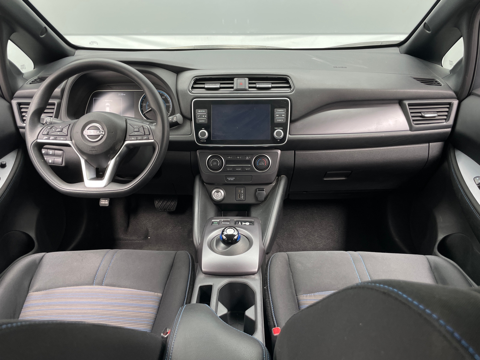 Thumbnail: 2025 Nissan Leaf - 3