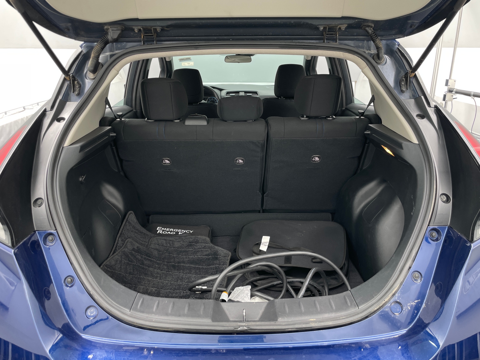 Thumbnail: 2025 Nissan Leaf - 7