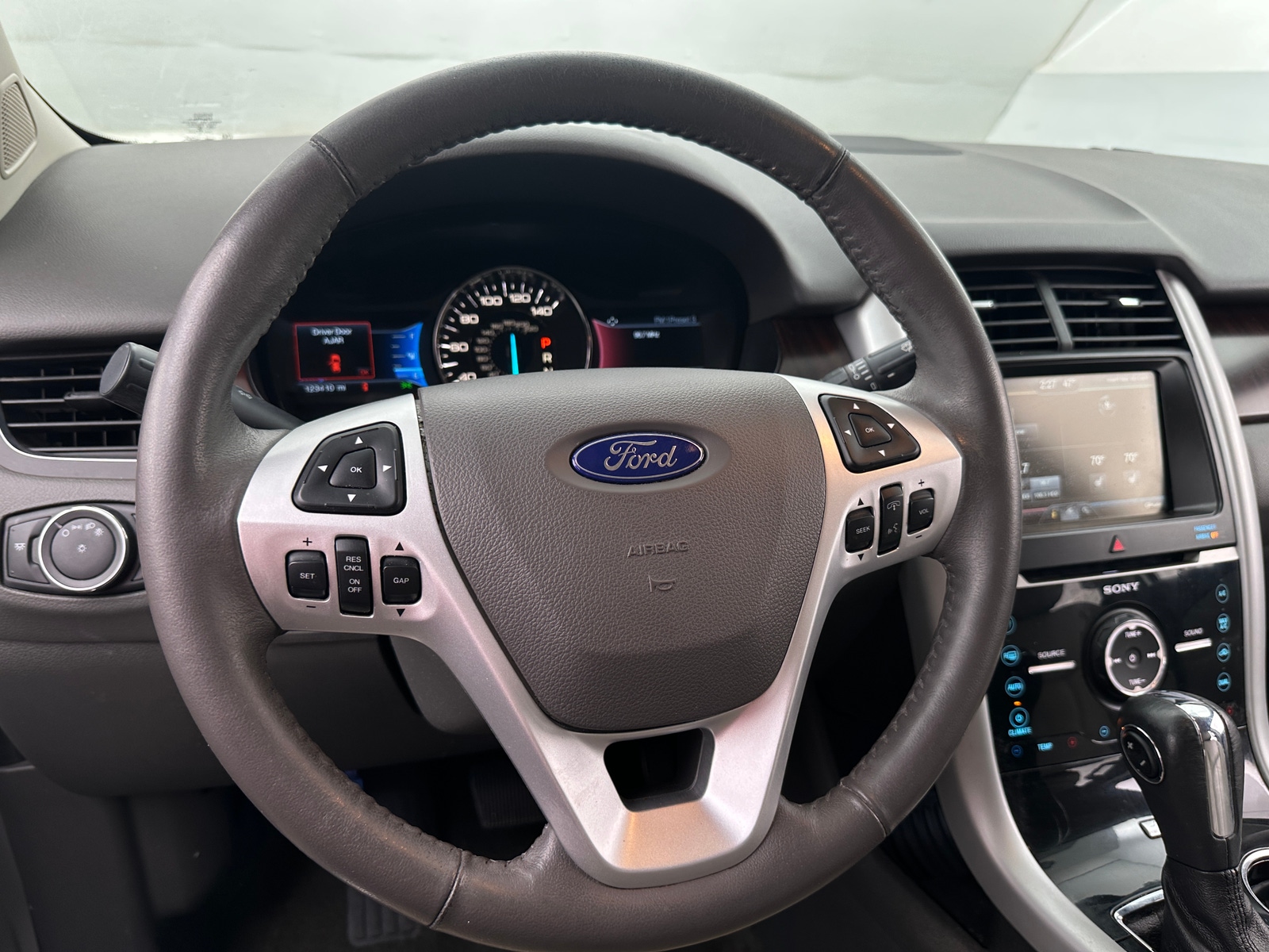 Thumbnail: 2014 Ford Edge - 4