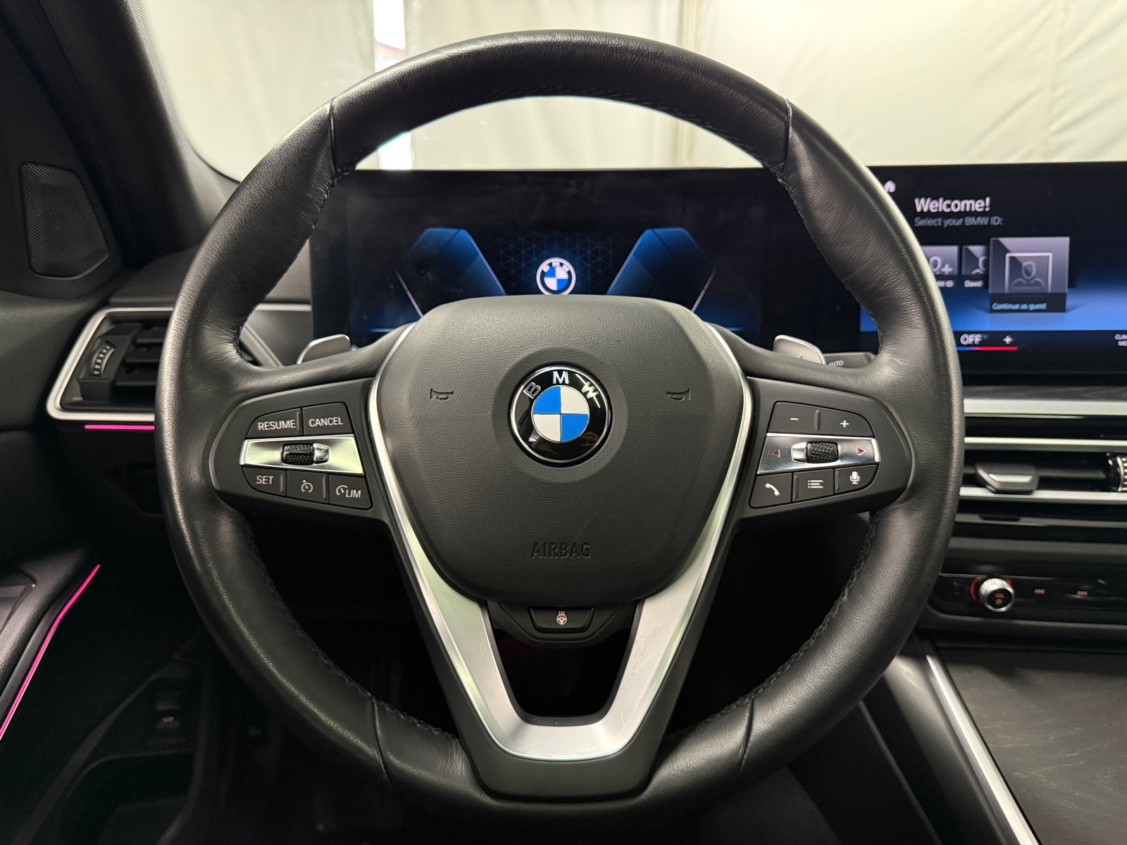 Thumbnail: 2023 BMW 3 Series - 4