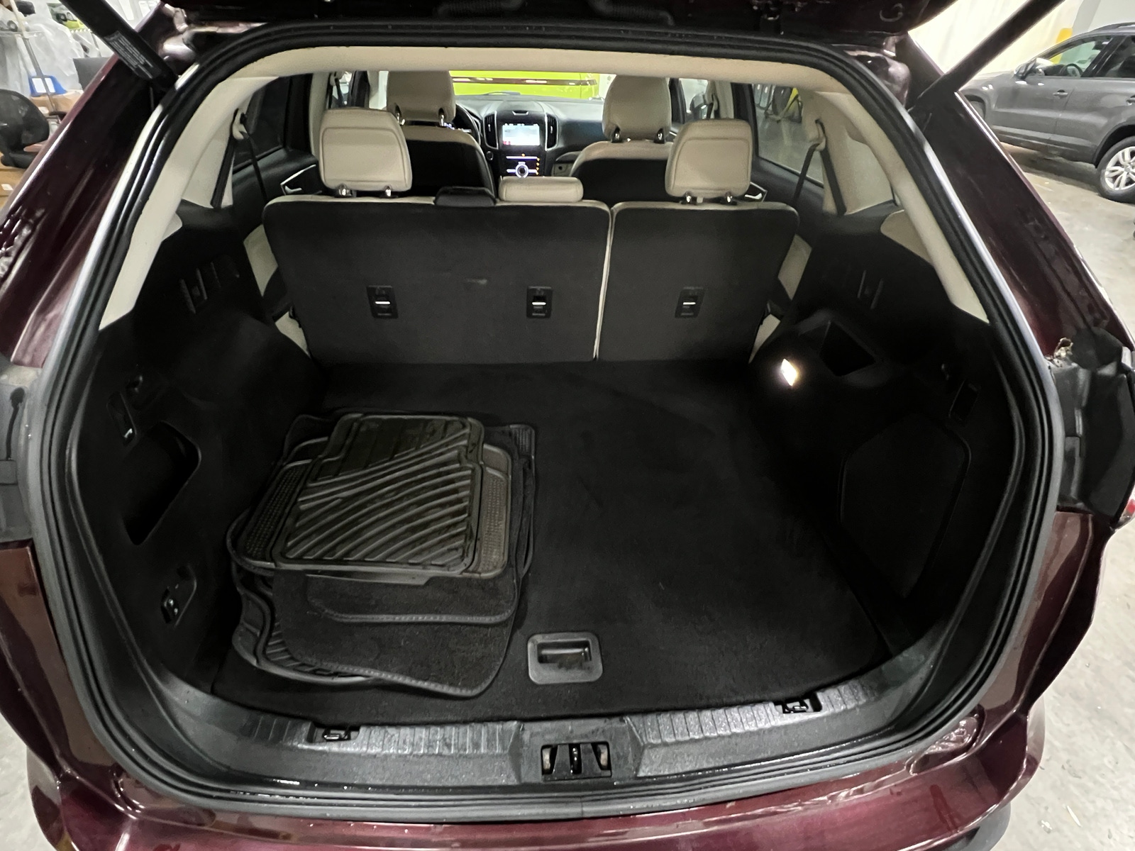 Thumbnail: 2018 Ford Edge - 6