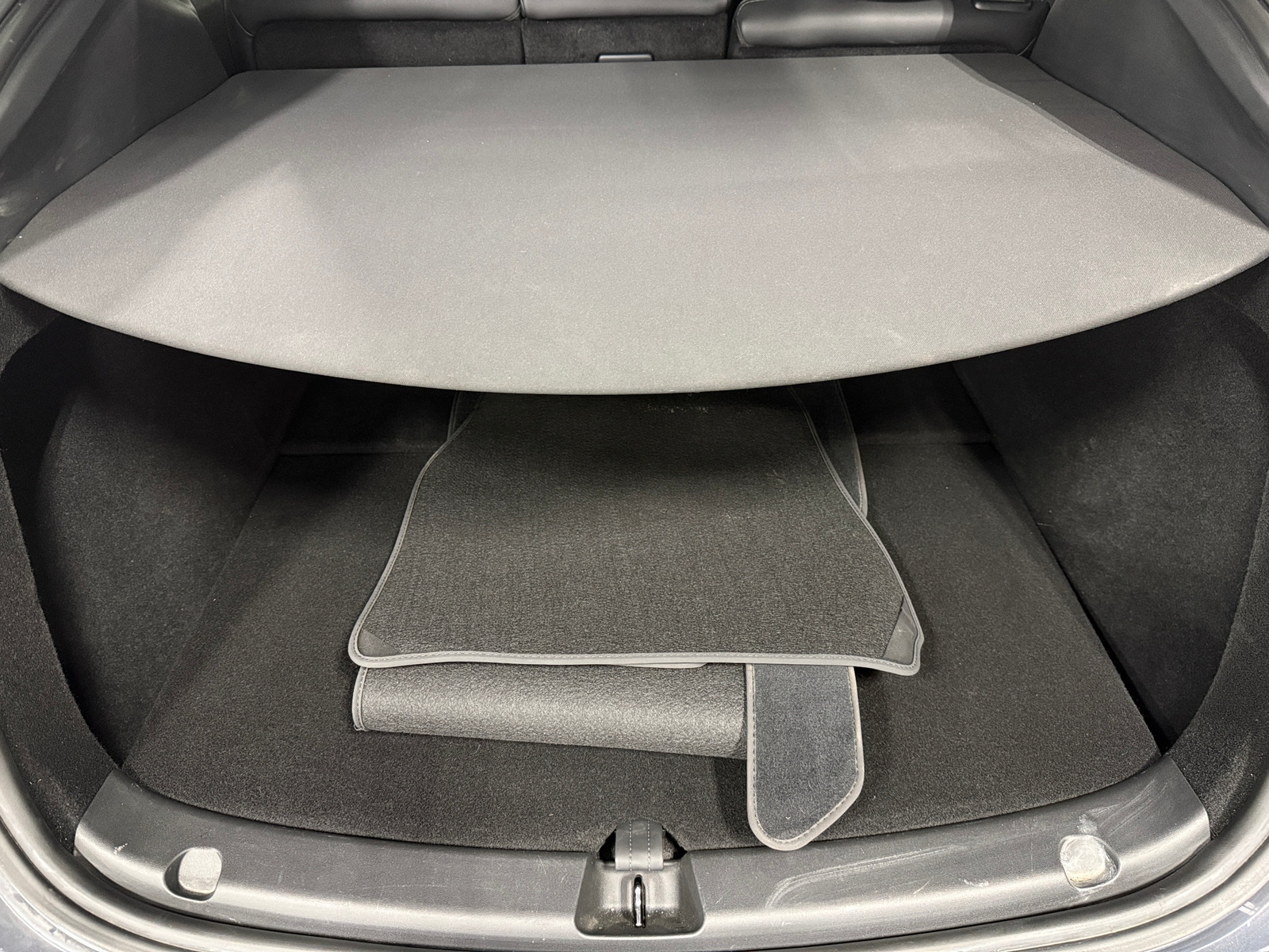 Thumbnail: 2023 Tesla Model Y - 6