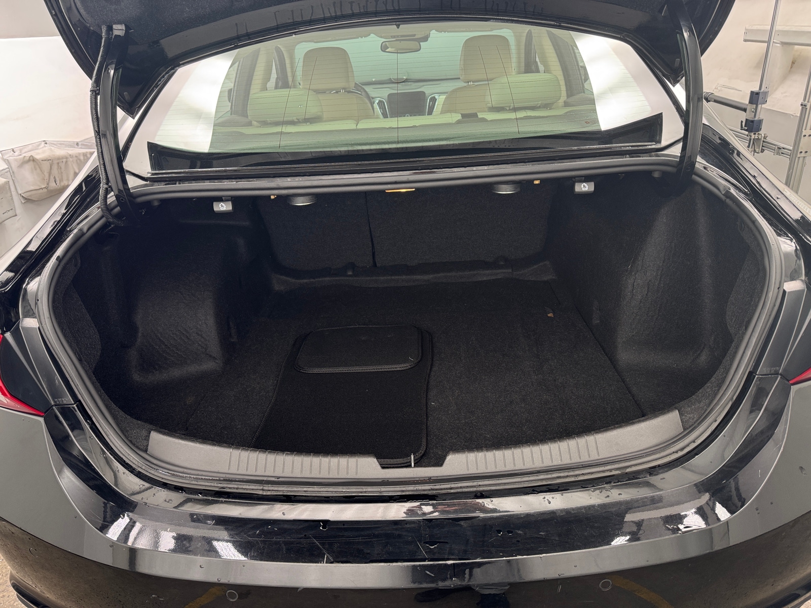 Thumbnail: 2024 Chevrolet Malibu - 6