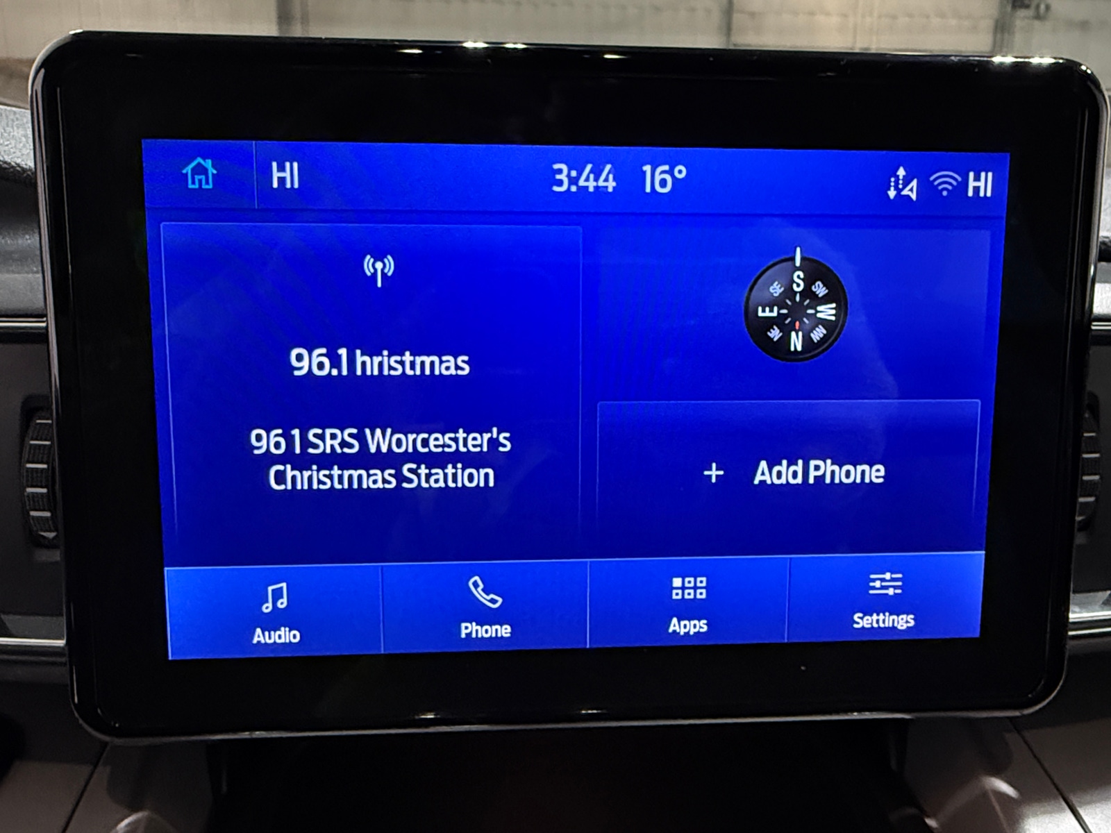 Thumbnail: 2024 Ford Explorer - 3