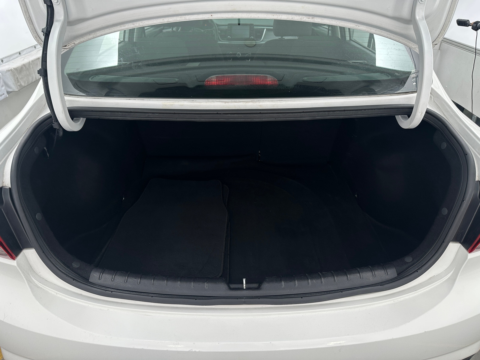 Thumbnail: 2019 Kia Rio - 7