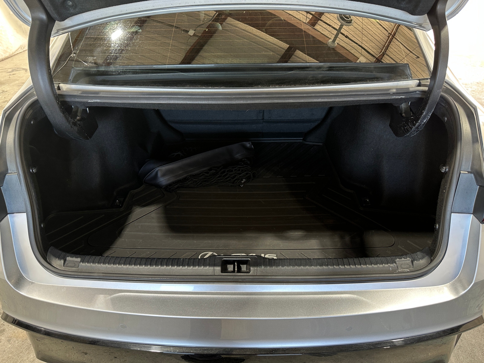 Thumbnail: 2022 Lexus IS - 6