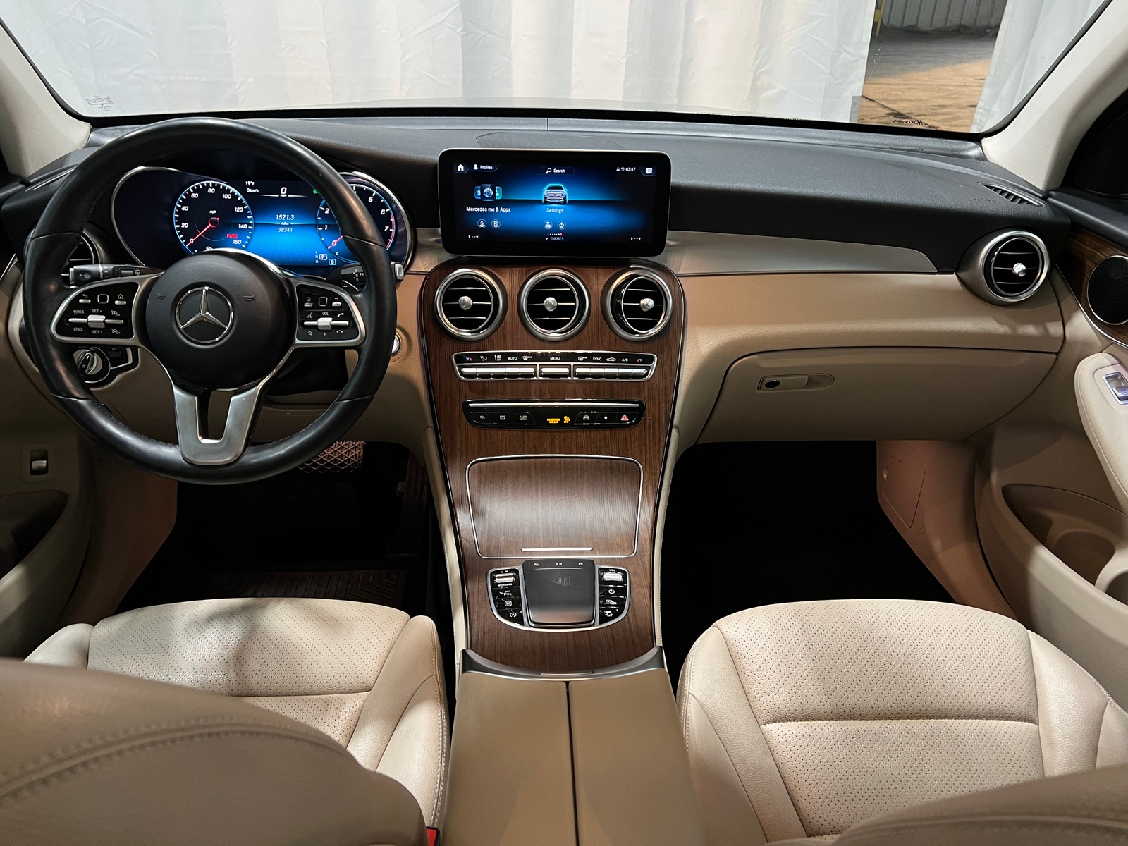 Thumbnail: 2021 Mercedes-Benz GLC - 2