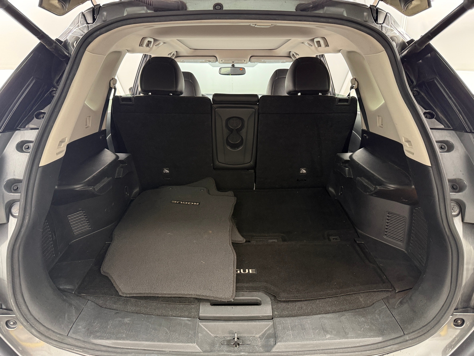 Thumbnail: 2016 Nissan Rogue - 6