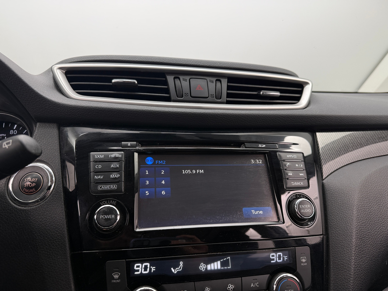 Thumbnail: 2016 Nissan Rogue - 3