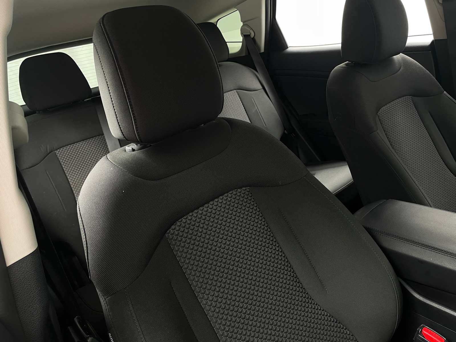 Thumbnail: 2025 Kia Sportage - 2