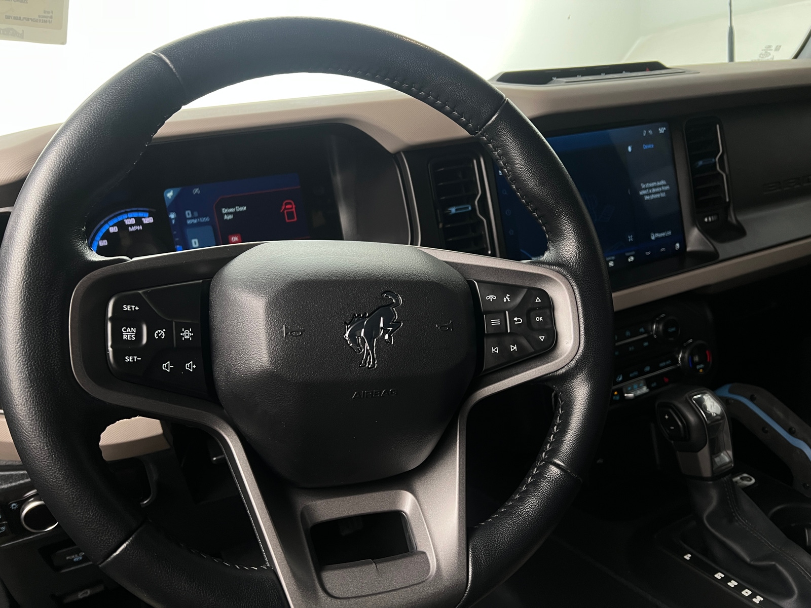 Thumbnail: 2023 Ford Bronco - 5