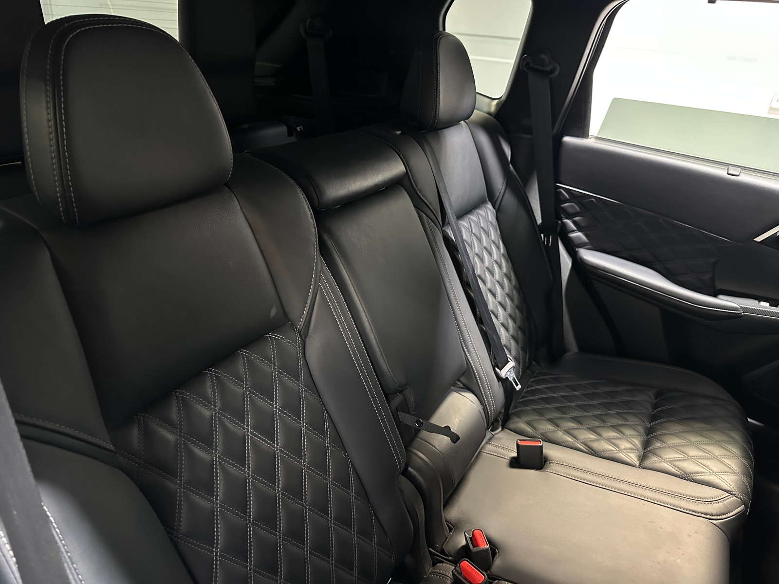 Thumbnail: 2024 Mitsubishi Outlander - 5