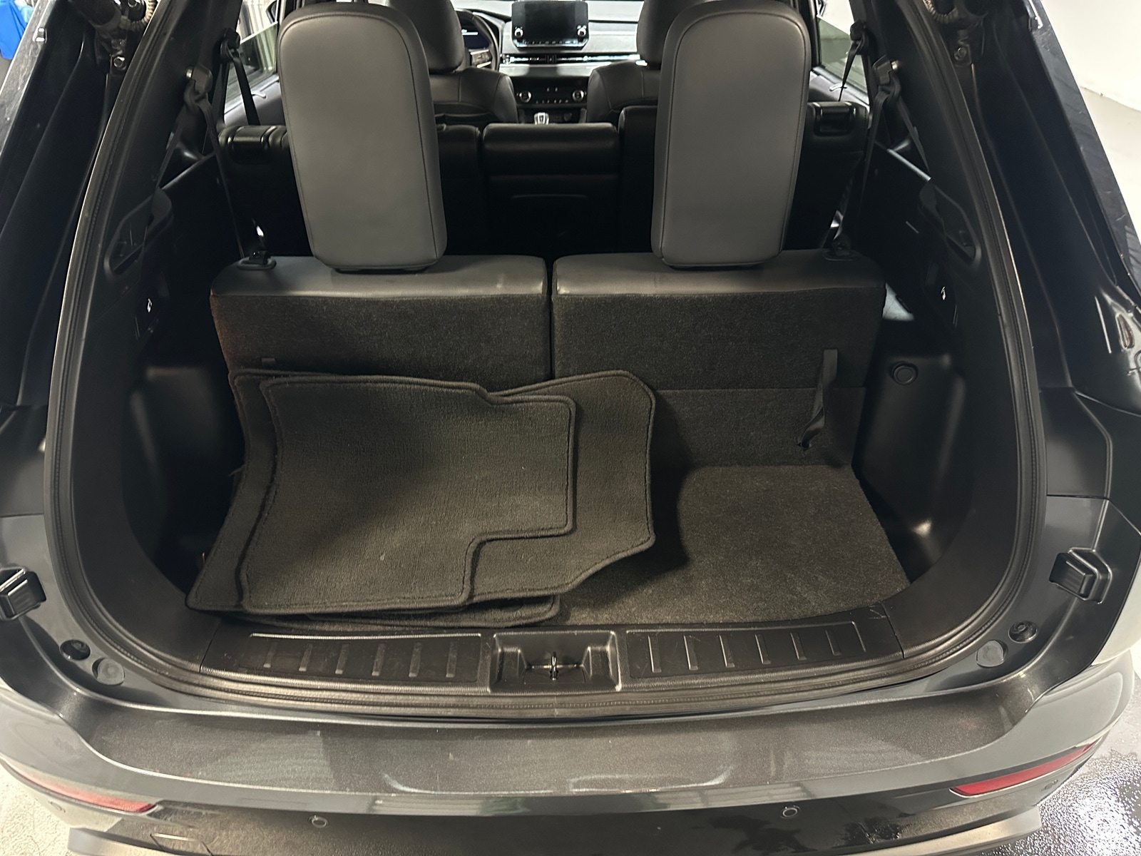 Thumbnail: 2024 Mitsubishi Outlander - 6