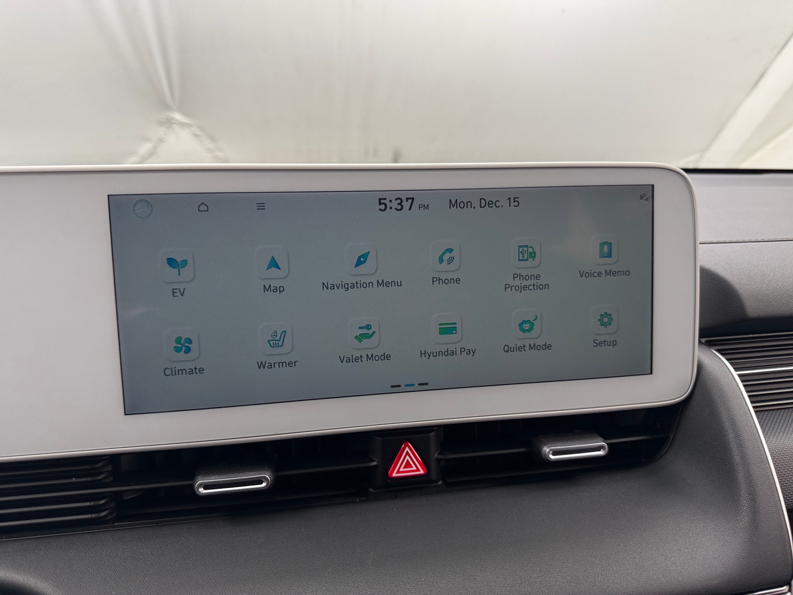 Thumbnail: 2023 Hyundai Ioniq 5 - 3