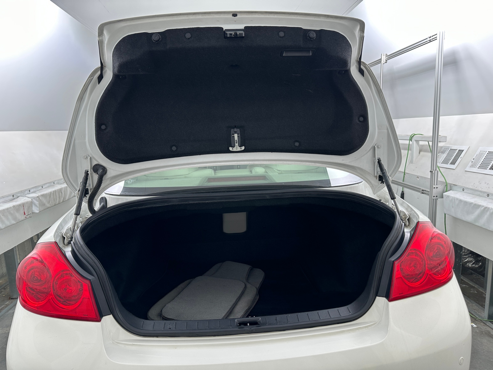 Thumbnail: 2012 INFINITI G37 - 6