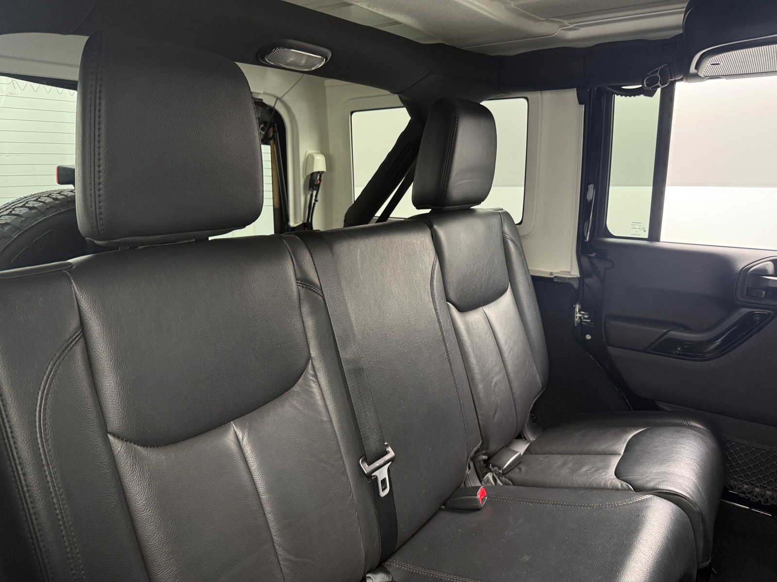 Thumbnail: 2015 Jeep Wrangler - 5