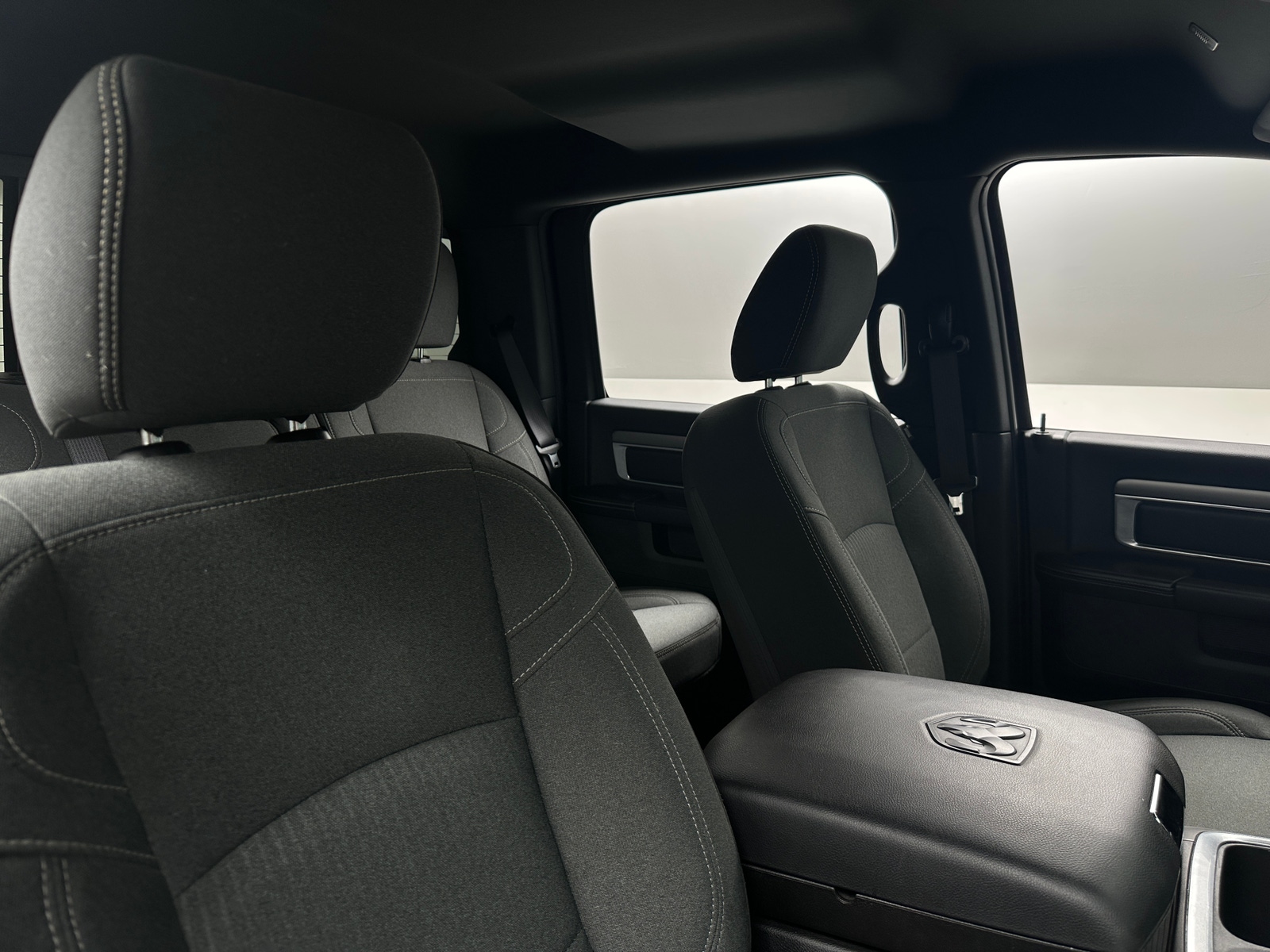 Thumbnail: 2022 RAM 1500 Classic - 2