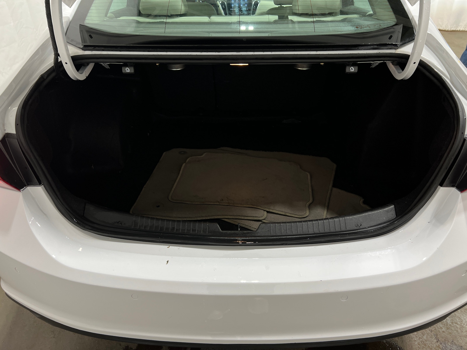 Thumbnail: 2024 Chevrolet Malibu - 6