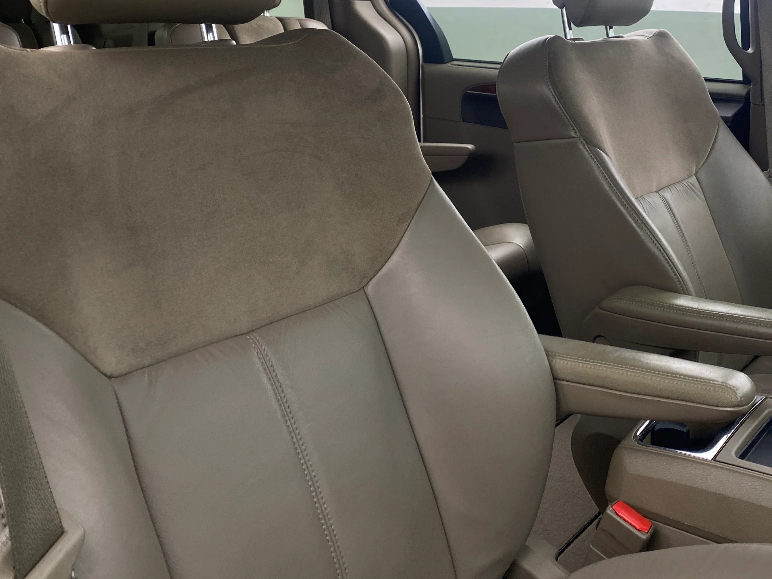 2011 Chrysler Town & Country