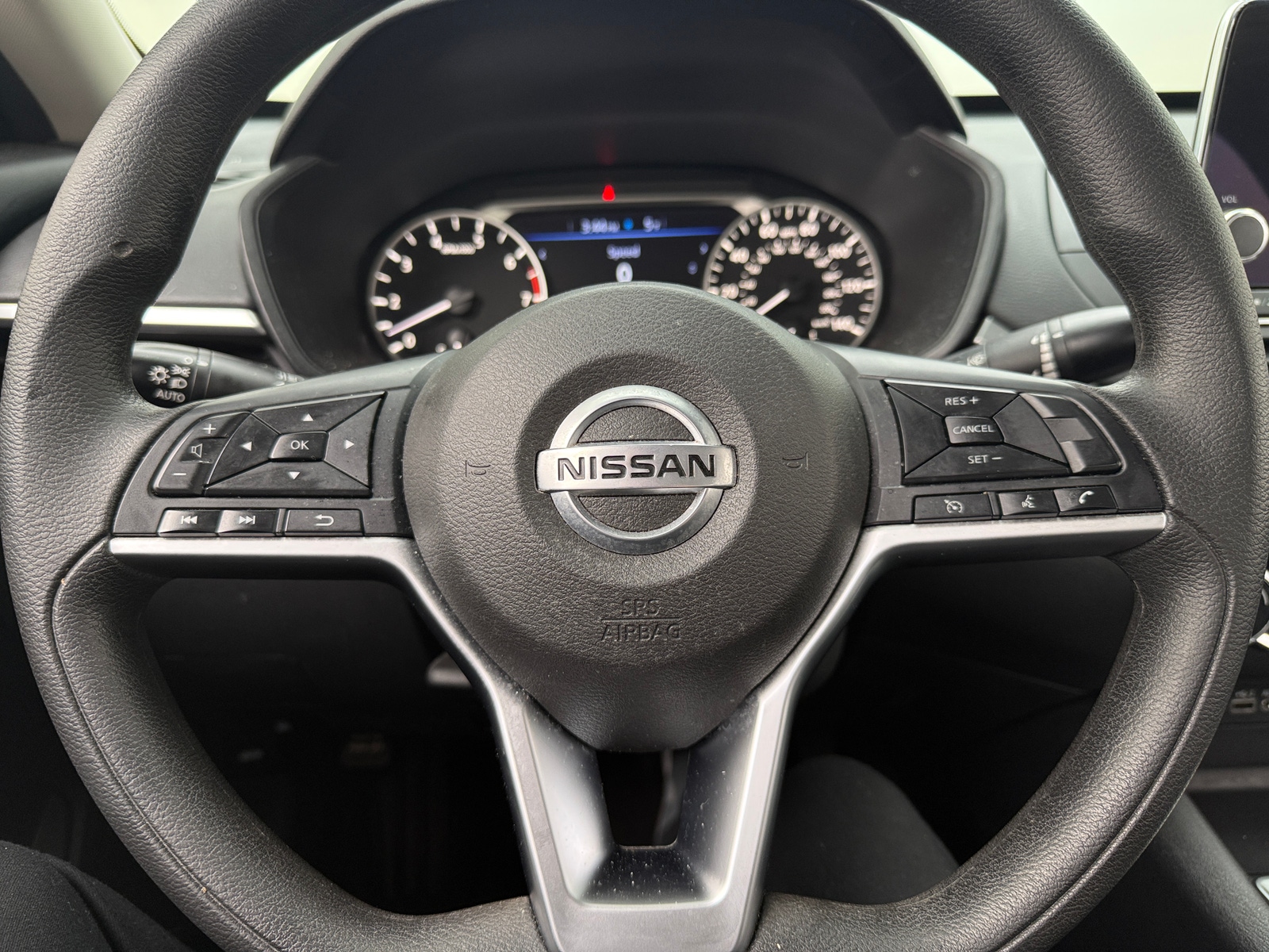 Thumbnail: 2022 Nissan Altima - 5