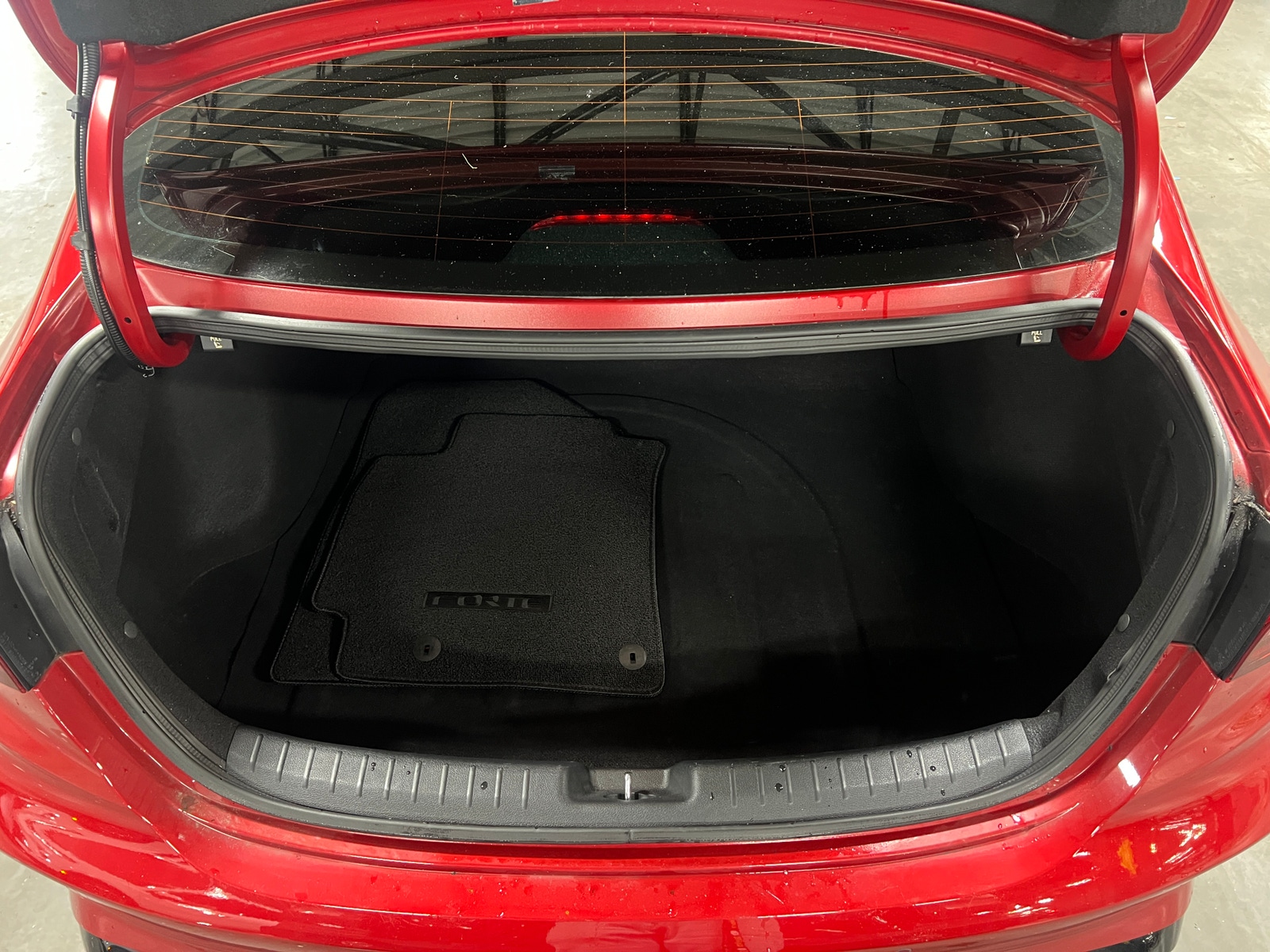 Thumbnail: 2024 Kia Forte - 7