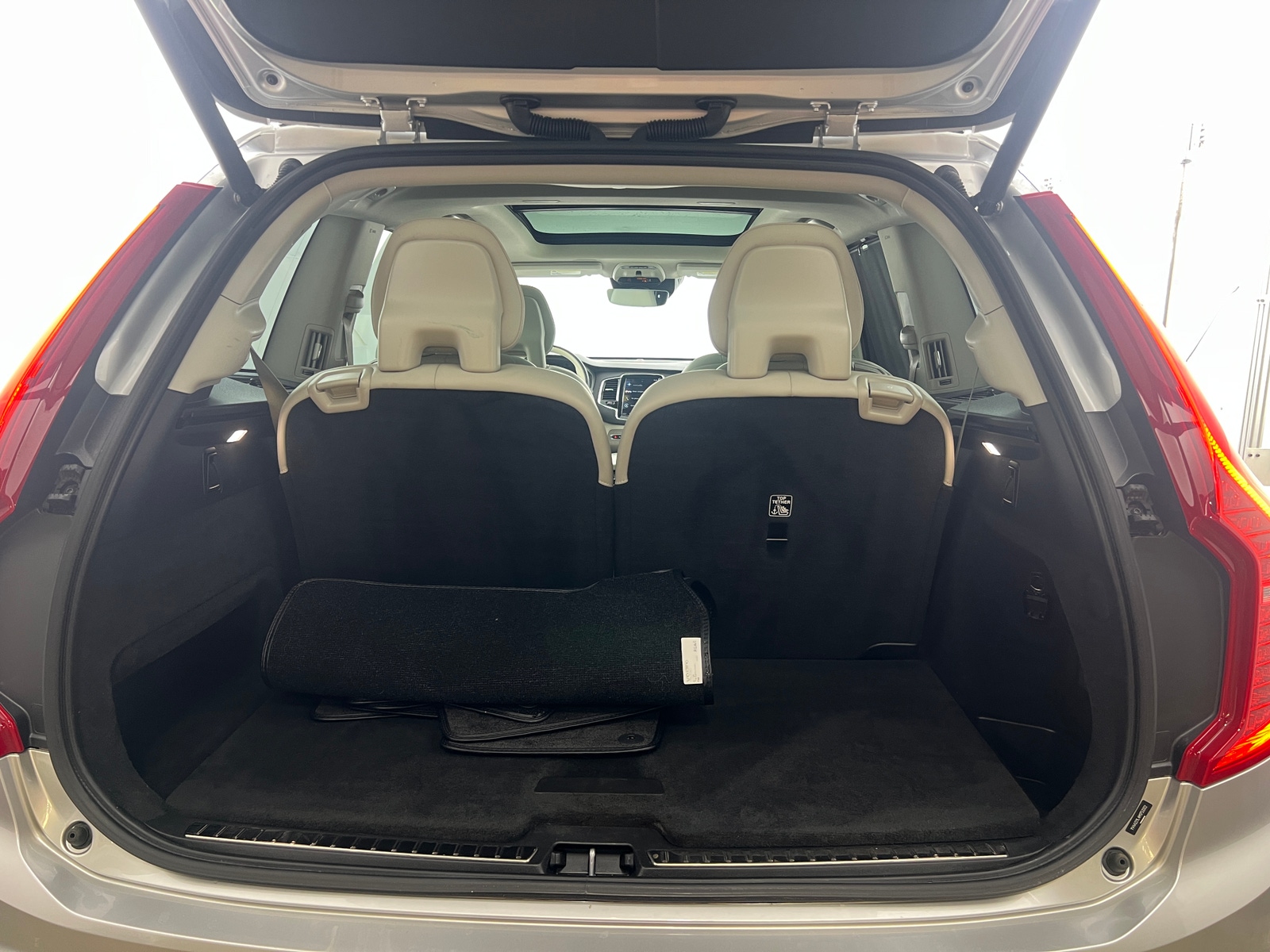 Thumbnail: 2021 Volvo XC90 - 6