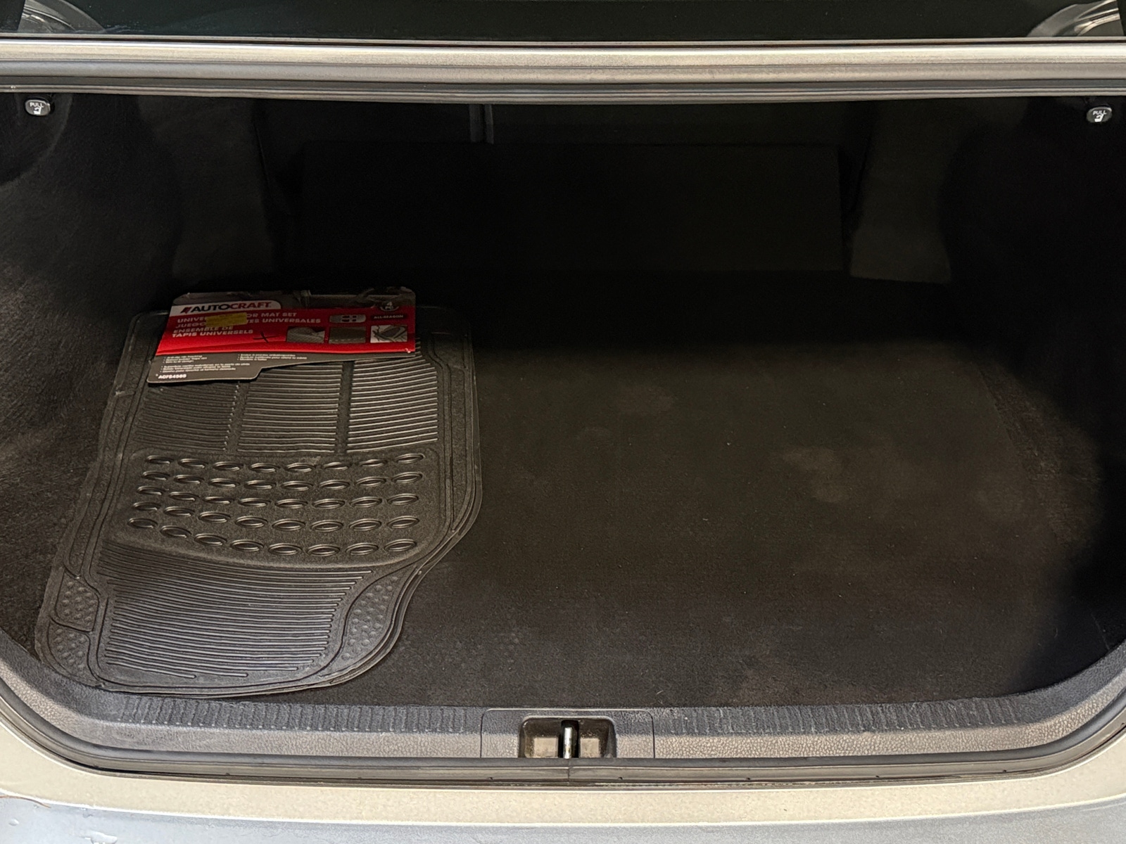 Thumbnail: 2019 Toyota Camry - 7