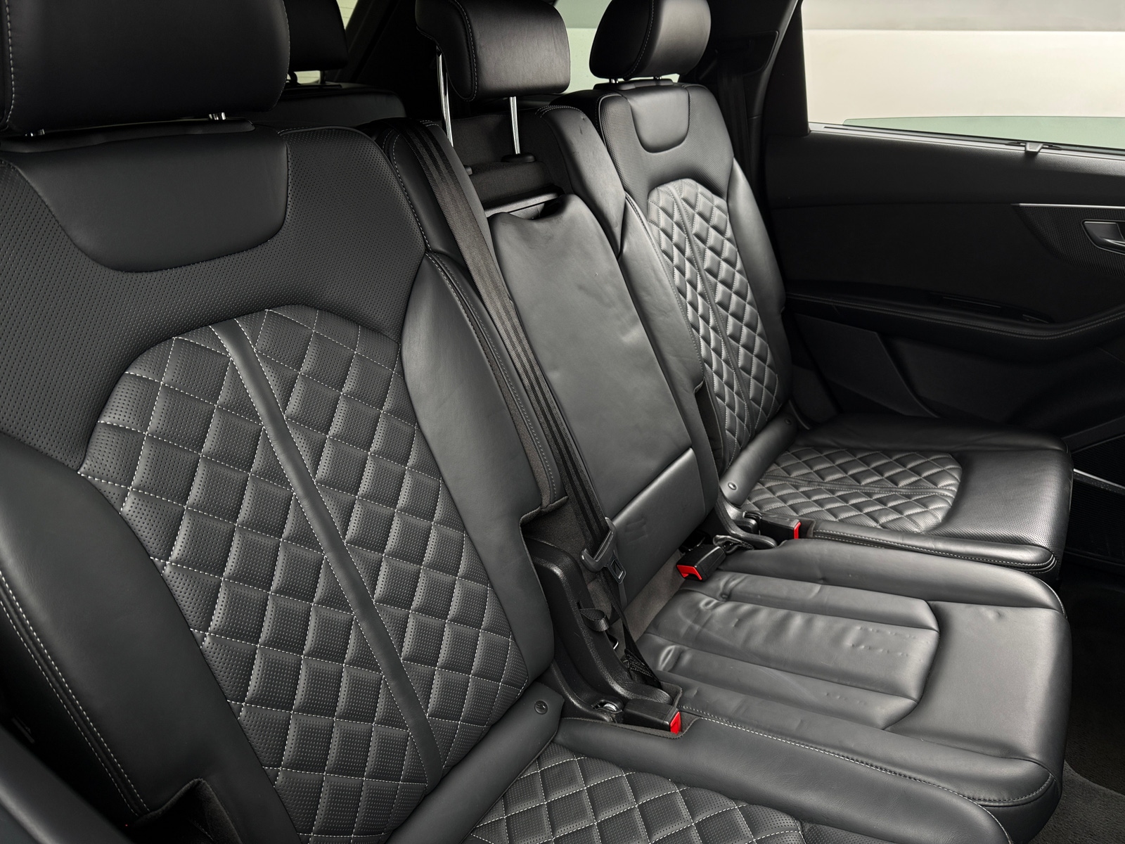 Thumbnail: 2022 Audi SQ7 - 5