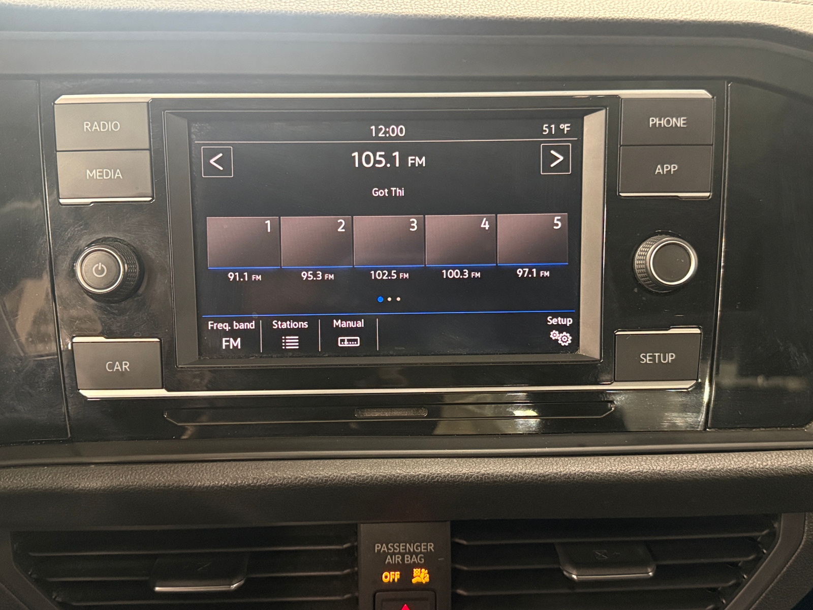 Thumbnail: 2019 Volkswagen Jetta - 4