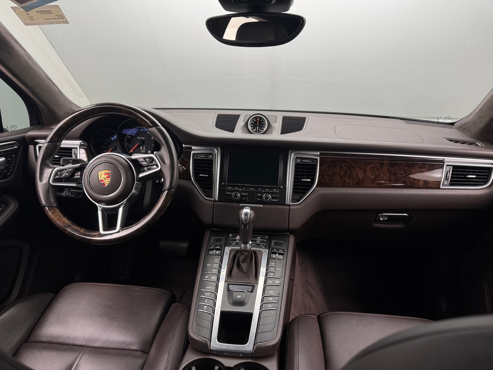 Thumbnail: 2015 Porsche Macan - 2