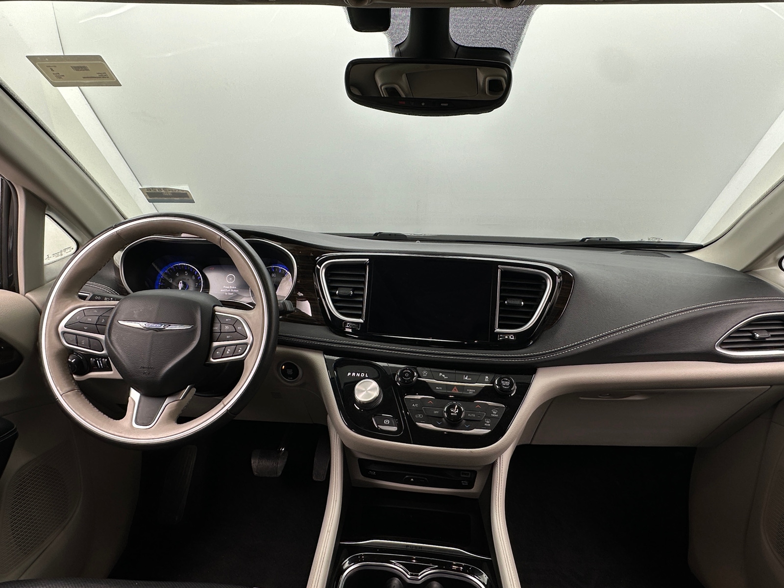 Thumbnail: 2021 Chrysler Pacifica - 2