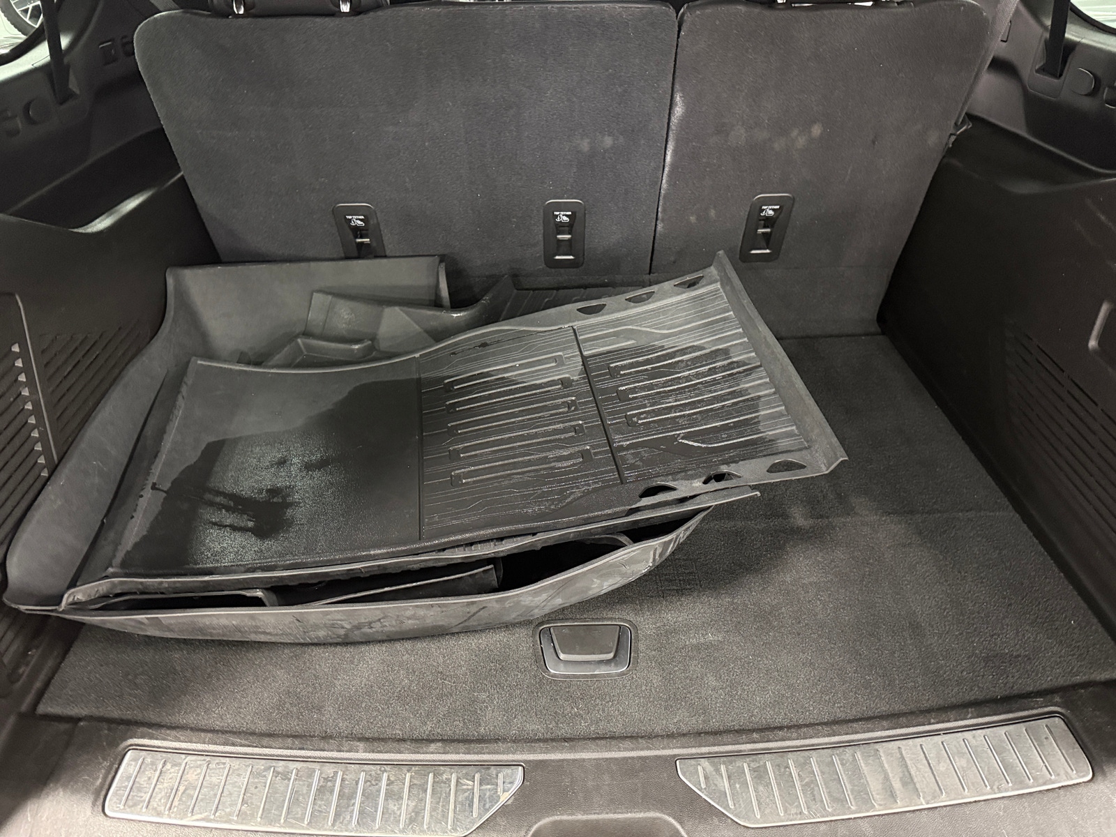 Thumbnail: 2021 GMC Yukon XL - 6