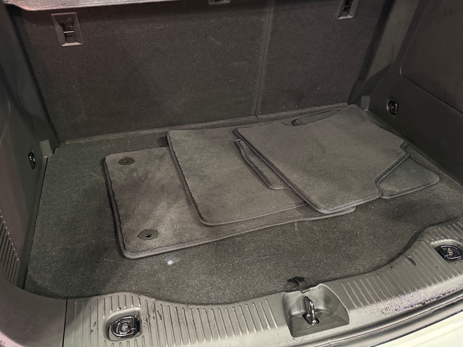 Thumbnail: 2021 Buick Encore - 6