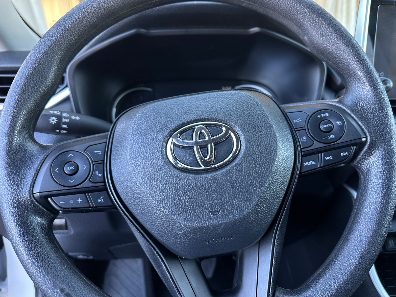 Thumbnail: 2025 Toyota RAV4 - 5