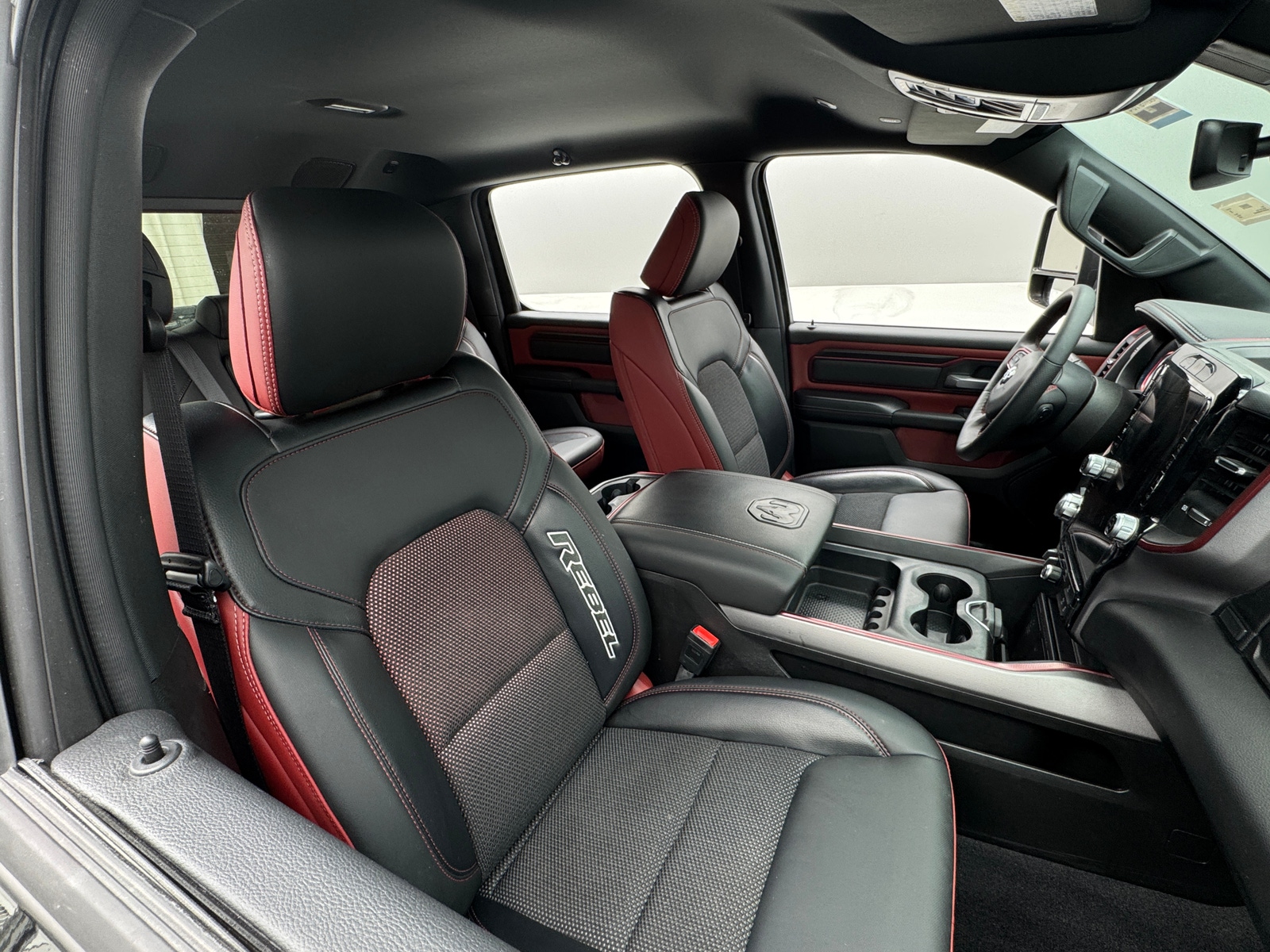 Thumbnail: 2025 RAM 1500 - 2